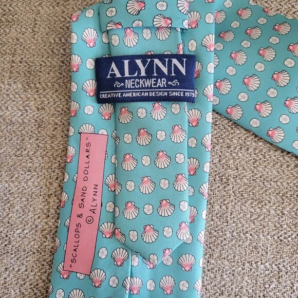 Alynn 100% silk scallops and sand dollars tie - Picture 9 of 9